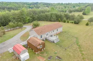 2517 Horseshoe Road, Westfield, NC 27053 - Photo 4
