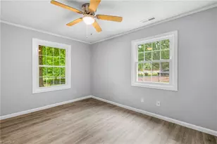 810 Pinoak Rd, Greensboro, NC 27455 - Photo 20