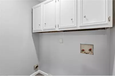 810 Pinoak Road, Greensboro, NC 27455 - Photo 14