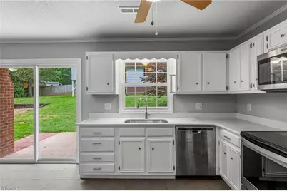 810 Pinoak Road, Greensboro, NC 27455 - Photo 12