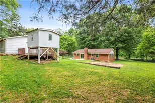 810 Pinoak Rd, Greensboro, NC 27455 - Photo 34