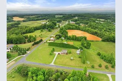 1812 Cadle Ford Road, Mount Airy, NC 27030 - Photo 32