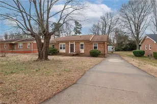 1312 Rotherwood Rd, Greensboro, NC 27406 - Photo 4