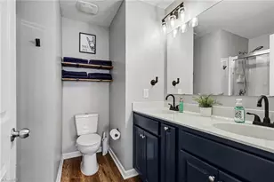 110 Goldfinch Ave, Greensboro, NC 27409 - Photo 18