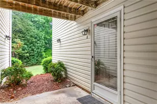 5645 Hornaday Rd, Greensboro, NC 27409 - Photo 20
