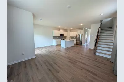 1802 Pheasant Trace Circle, Kernersville, NC 27284 - Photo 10
