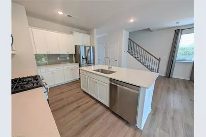 1802 Pheasant Trace Circle, Kernersville, NC 27284 - Photo 6