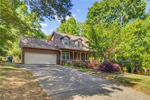 106 Ashworth Ct, Trinity, NC 27370 - Photo 2