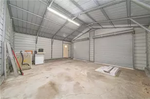 115 E Main St, Jonesville, NC 28642 - Photo 26
