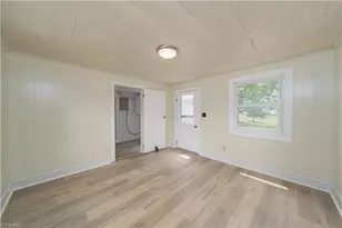 115 E Main St, Jonesville, NC 28642 - Photo 18