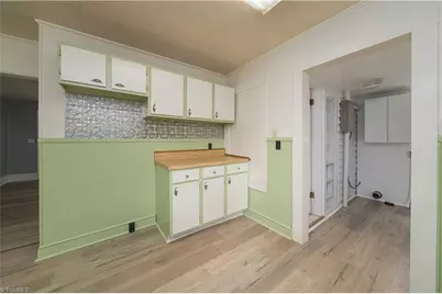 115 E Main Street, Jonesville, NC 28642 - Photo 14