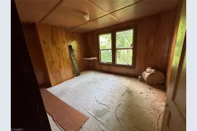 140 E Carroll Avenue, Denton, NC 27239 - Photo 20