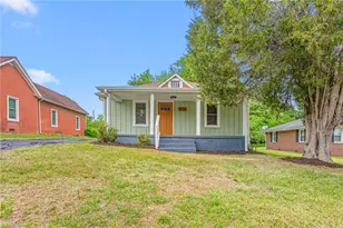 911 Williams St, Eden, NC 27288 - Photo 1