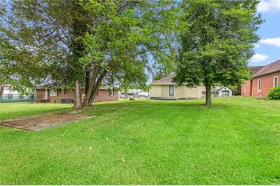 911 Williams Street, Eden, NC 27288 - Photo 22