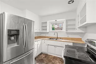 1410 Wiltshire St, High Point, NC 27265 - Photo 10