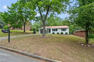 1410 Wiltshire St, High Point, NC 27265 - Photo 2