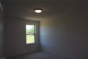 6905 Steeplegate Dr, Burlington, NC 27215 - Photo 22