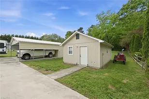 3710 SE School Rd, Greensboro, NC 27406 - Photo 32