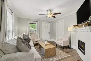 921 Pichard St, Greensboro, NC 27401 - Photo 8