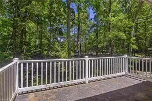 2621 W Woodlyn Way, Greensboro, NC 27407 - Photo 26