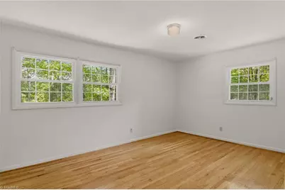 2621 W Woodlyn Way, Greensboro, NC 27407 - Photo 14