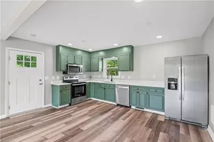 5561 Remington Point Dr, Walkertown, NC 27051 - Photo 8