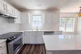 135 Brookgreen Ct, Kernersville, NC 27284 - Photo 2