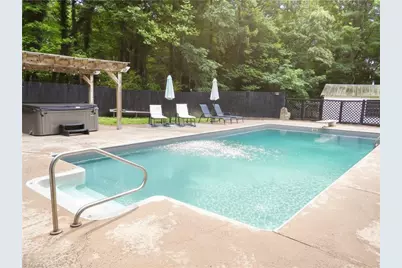 180 Sharmill Drive, Reidsville, NC 27320 - Photo 2