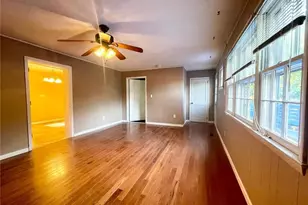 2409 W Cornwallis Dr, Greensboro, NC 27408 - Photo 14