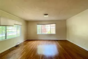 2409 W Cornwallis Dr, Greensboro, NC 27408 - Photo 4