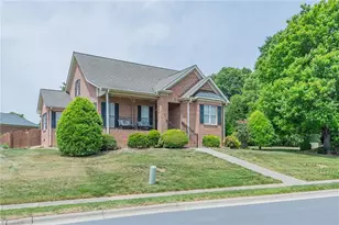 1600 Armistead Dr, Kernersville, NC 27284 - Photo 2