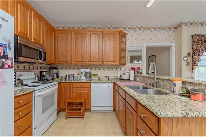 1600 Armistead Drive, Kernersville, NC 27284 - Photo 8