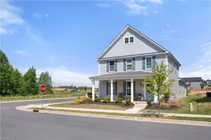 1720 Eastover Dr, Kernersville, NC 27284 - Photo 2