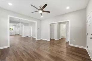 1123 N Park Ave, Burlington, NC 27217 - Photo 6