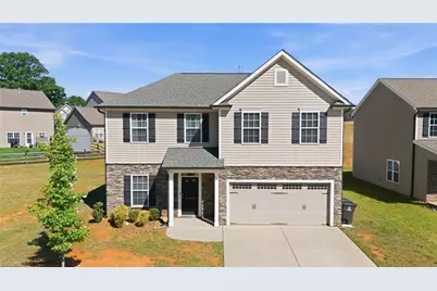 5180 Sedge Hollow Drive, Kernersville, NC 27284 - Photo 2