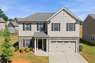 5180 Sedge Hollow Dr, Kernersville, NC 27284 - Photo 2