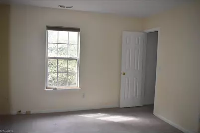 22 Pickwick Place, Greensboro, NC 27407 - Photo 18