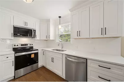 2425 Lyndhurst Avenue, Winston-Salem, NC 27103 - Photo 8
