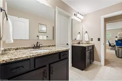 1826 Castle Gate Court, High Point, NC 27265 - Photo 34