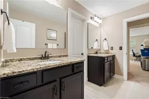 1826 Castle Gate Ct, High Point, NC 27265 - Photo 34