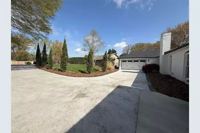 916 Spring Hill Court, Kernersville, NC 27284 - Photo 18