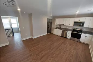 36 E 4th St, Lexington, NC 27292 - Photo 2