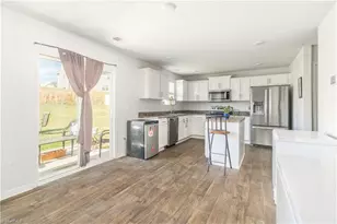 5013 Black Frst Dr, Greensboro, NC 27405 - Photo 18