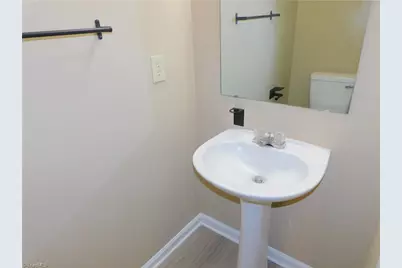 7185 Avenbury Circle, Kernersville, NC 27284 - Photo 24