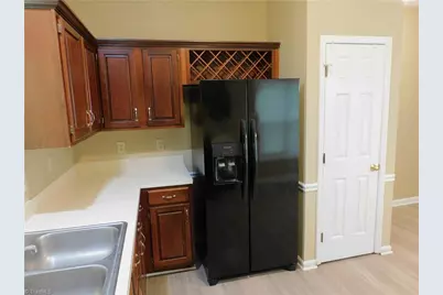 7185 Avenbury Circle, Kernersville, NC 27284 - Photo 8