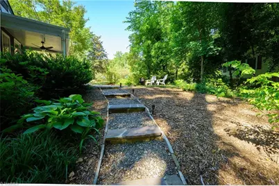 3314 Wilshire Drive, Greensboro, NC 27408 - Photo 24