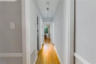 3314 Wilshire Dr, Greensboro, NC 27408 - Photo 12