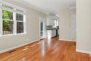5605 Boxborough Ct, Greensboro, NC 27407 - Photo 4