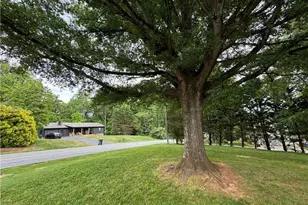 181 Johnson Ridge Rd, Elkin, NC 28621 - Photo 22