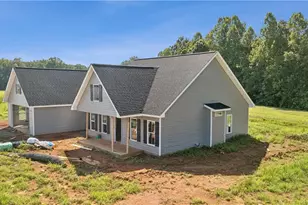 86 Gregorys Grange Dr, Yanceyville, NC 27379 - Photo 2
